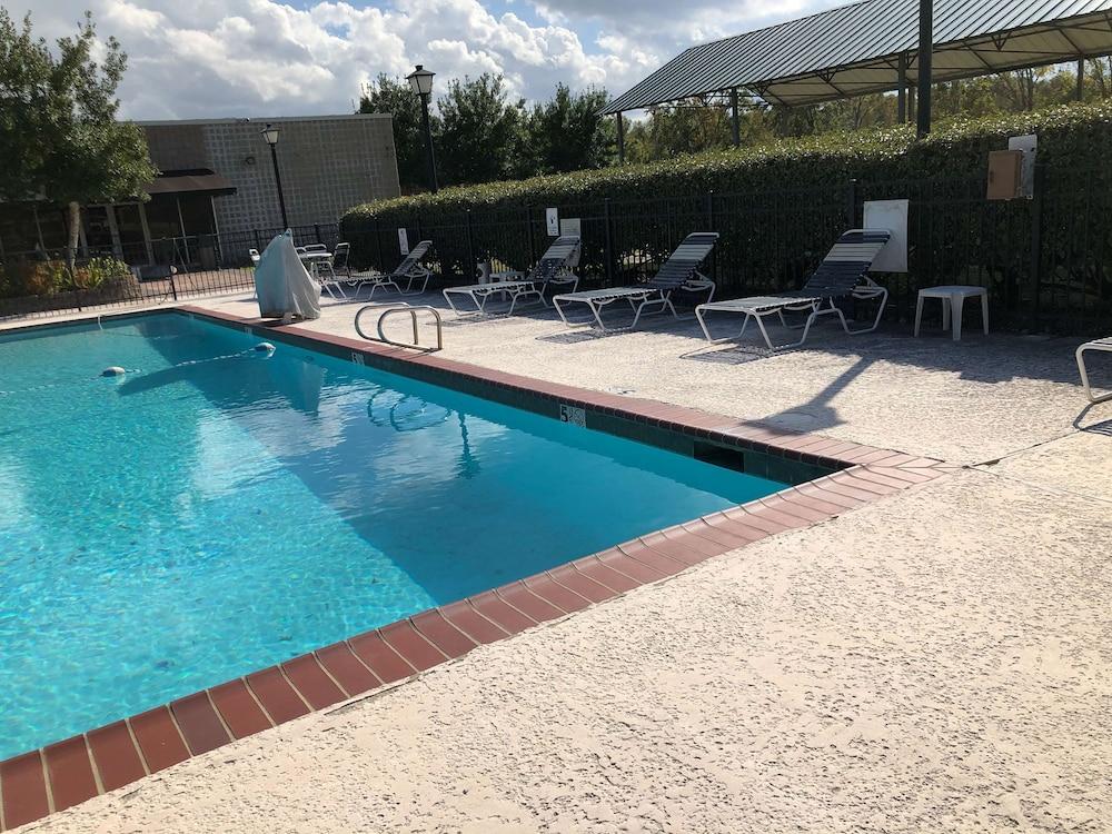 Motel 6-La Place, La Bagian luar foto